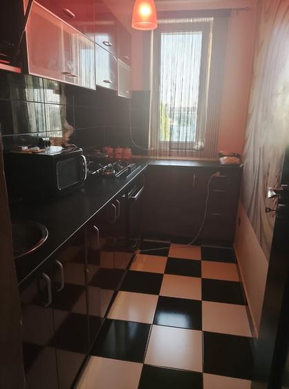 Apartament cu 2 camere semidecomandat în 1 Mai