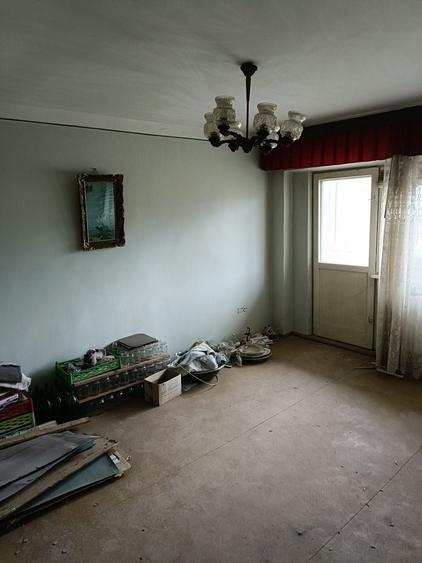 Apartament cu 2 camere decomandat în Obor