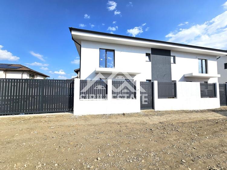 Duplex cu 4 camere cu Canalizare în Șelimbăr
