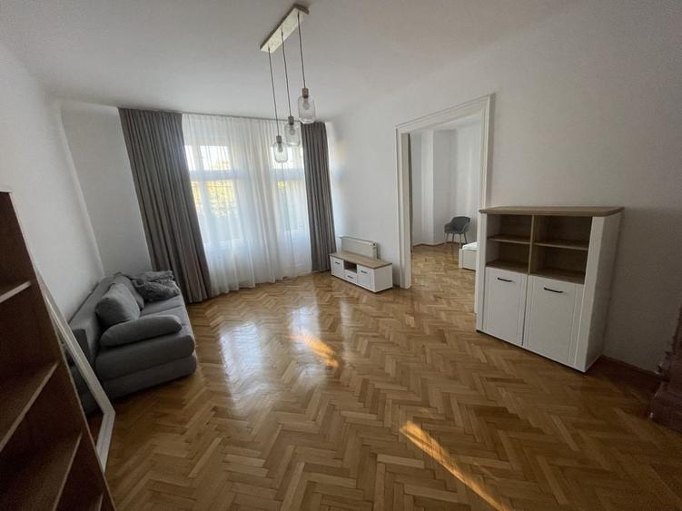 Apartament cu 3 camere în Dosu Bricii