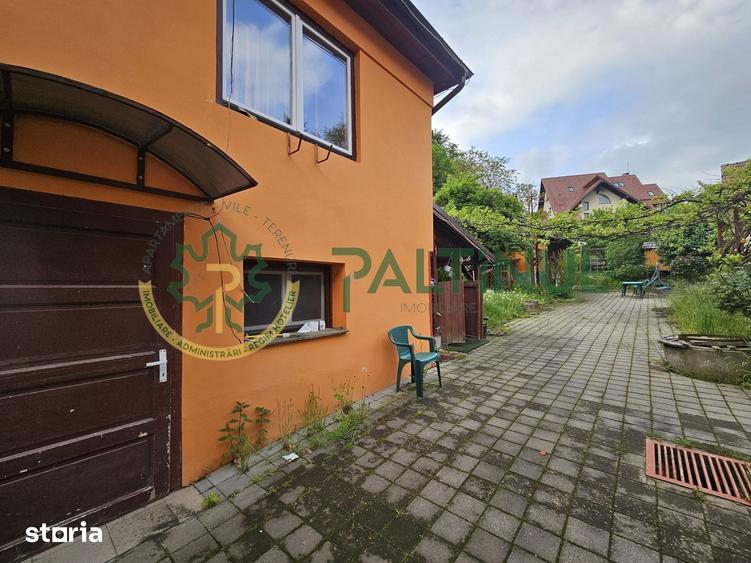 Casă cu 3 camere decomandat cu Teren 449 Mp în Central