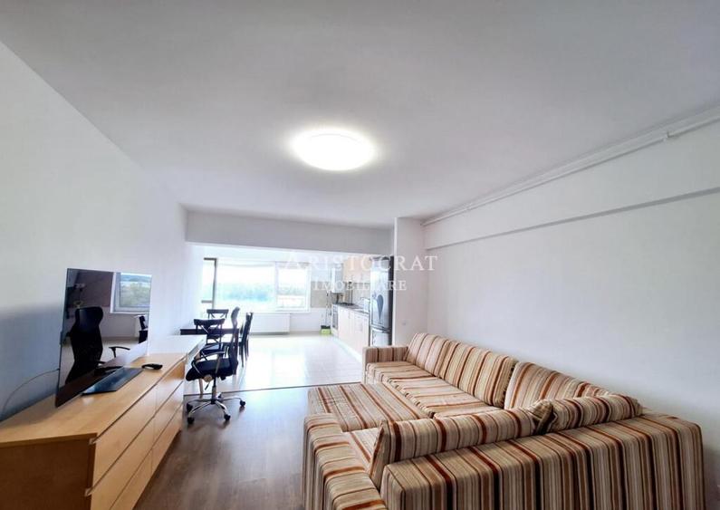 Apartament cu 2 camere decomandat în Ostratu