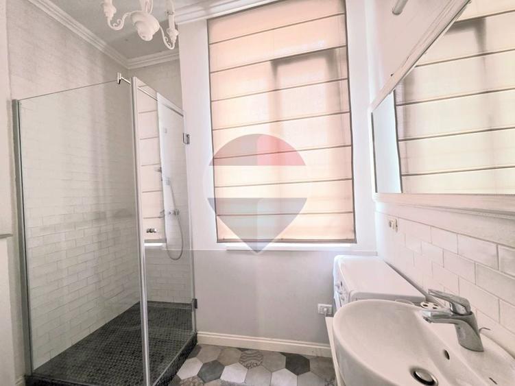Apartament cu 2 camere nedecomandat, mobilat în Ultracentral