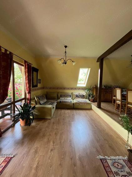 Casă cu Teren 1100 Mp în Sânmihaiu Român