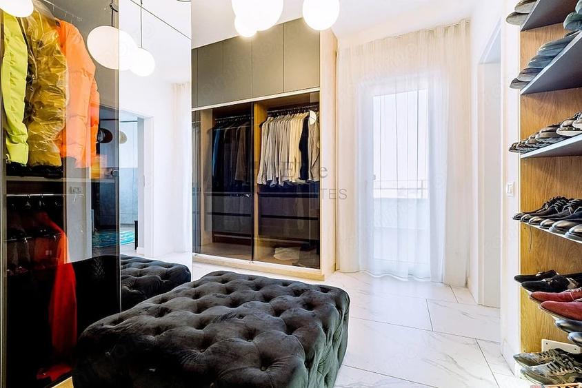 Apartament cu 4 camere în Central
