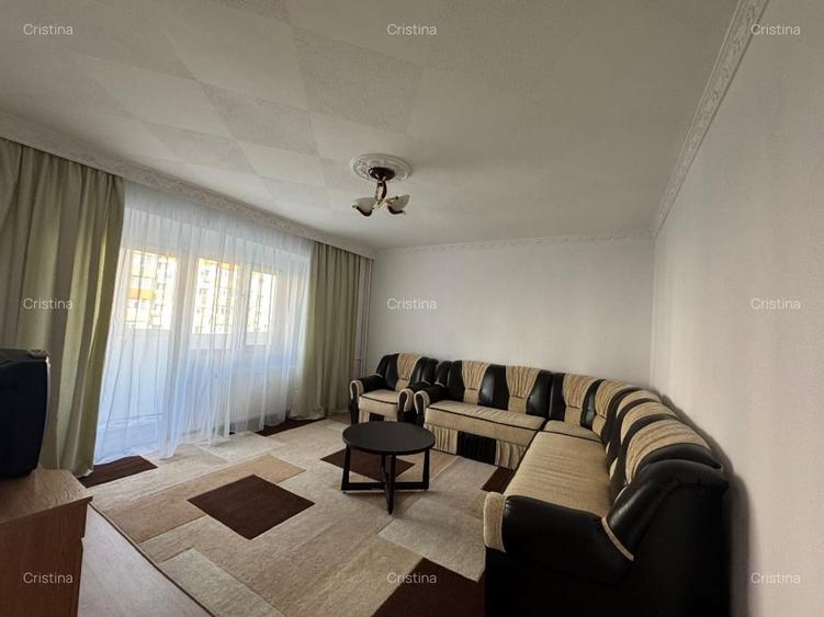 Apartament cu 3 camere decomandat în Rahova