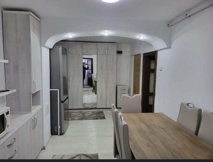 Apartament cu 2 camere decomandat în Exterior Vest