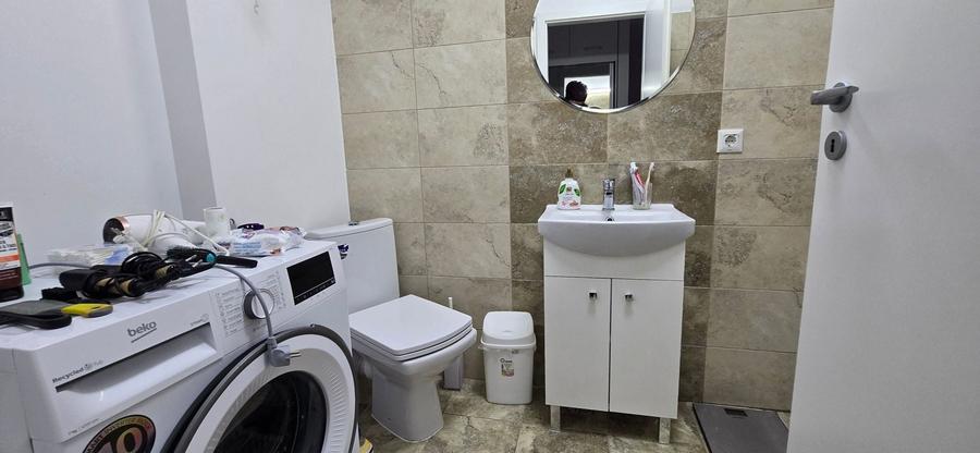Apartament cu 2 camere decomandat, mobilat în Est