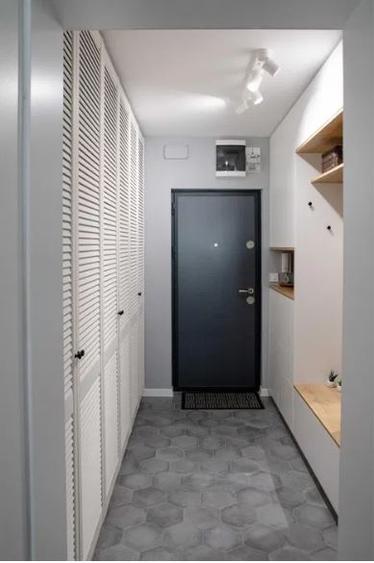 Apartament cu 2 camere decomandat, mobilat în P-ța Victoriei