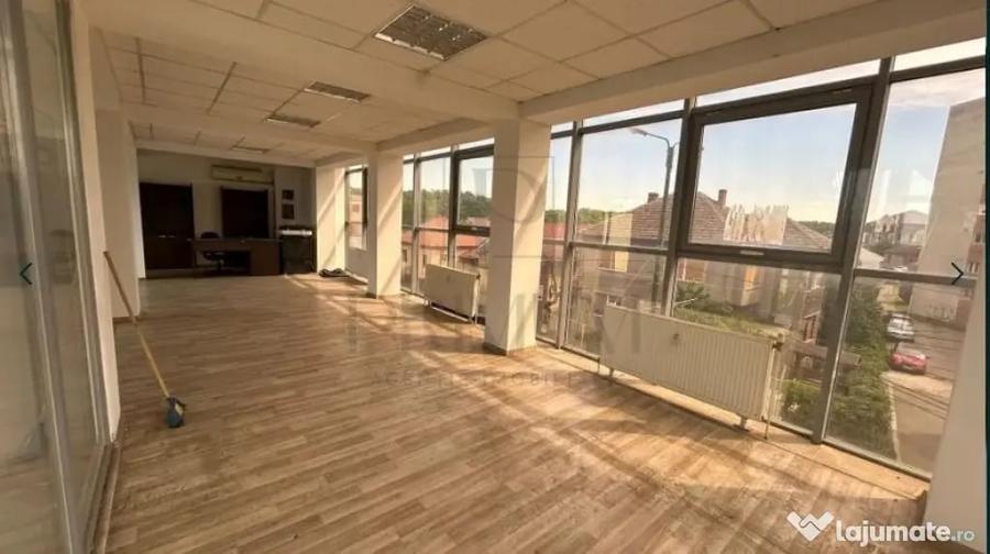Spațiu comercial, de 80 mp, în Simion Bărnuțiu
