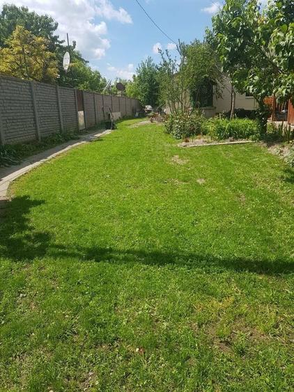 Casă individuală cu 4 camere cu Canalizare în Central