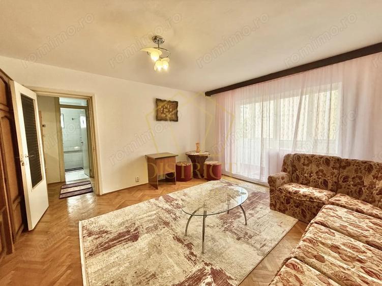 Apartament cu 2 camere decomandat în Girocului