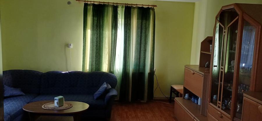 Casă cu 3 camere în Valea Iadului