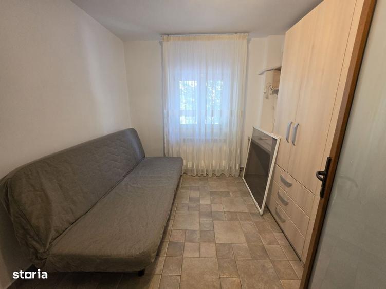 Apartament cu 4 camere decomandat în Fundeni