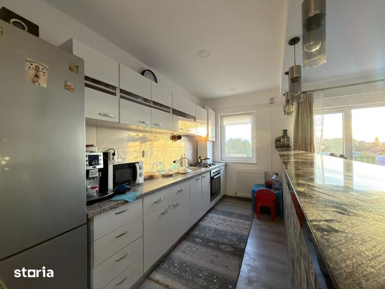 Apartament cu 2 camere semidecomandat, mobilat în Sânandrei