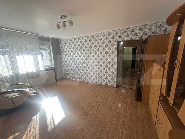 Apartament 3 camere, 70 mp, Micro 16 - 2