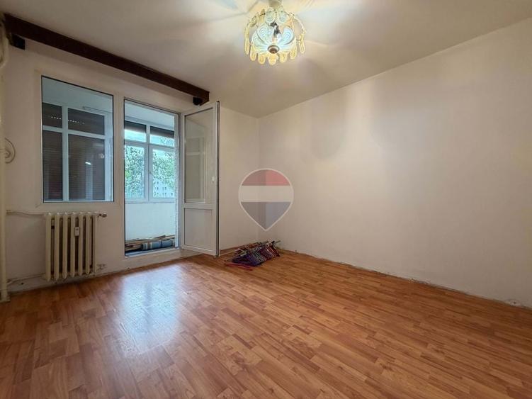 De vanzare Apartament 2 cam zona Titan - Auchan - 24