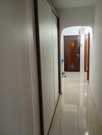 Apartament cu 3 camere decomandat în Inel II