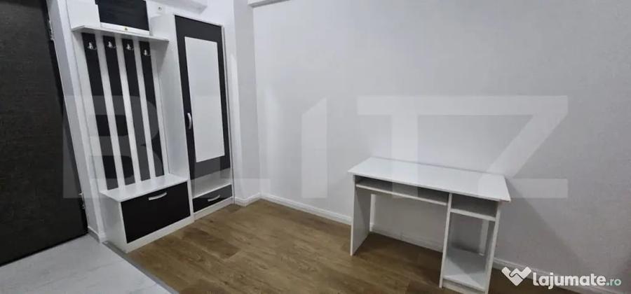 Garsonieră decomandată în Central