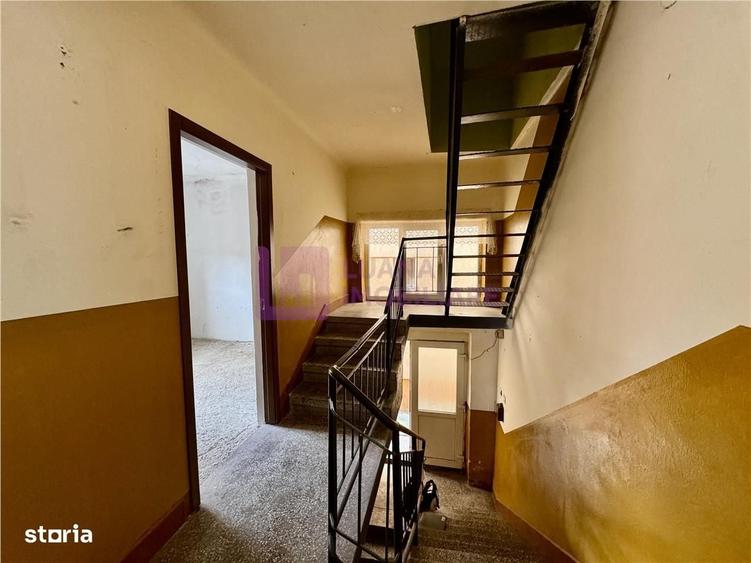 Casă cu 4 camere în Lazaret