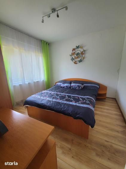 Casă cu 7 camere cu Teren 900 Mp în Corunca