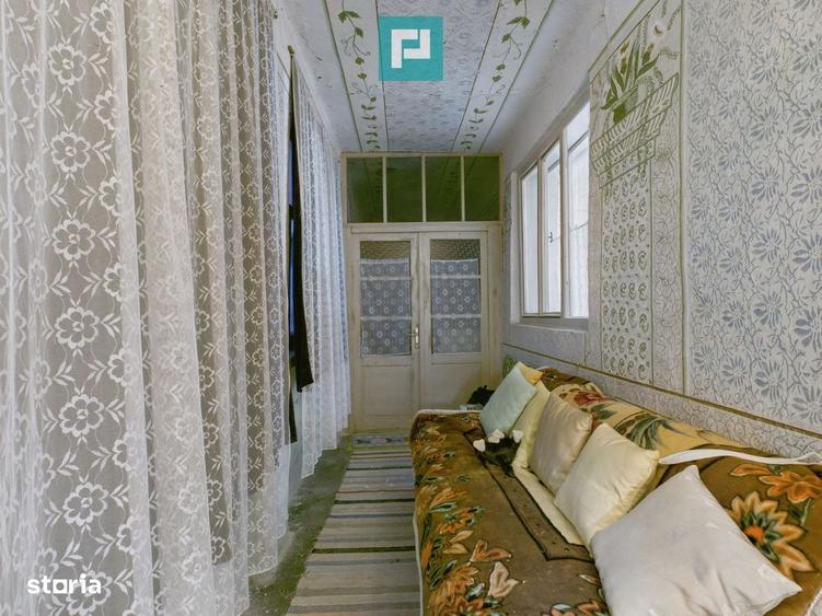 Casă cu 4 camere cu Teren 1461 Mp în Central