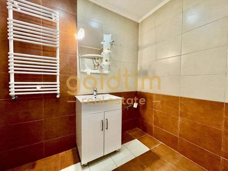 Apartament cu 4 camere semidecomandat, mobilat în Pipera