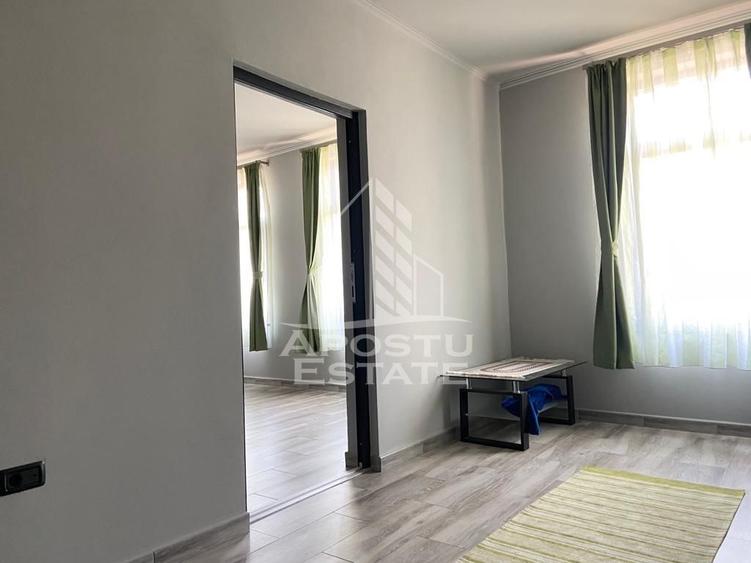 Casă individuală cu 4 camere cu Teren 1080 Mp în Grădiște