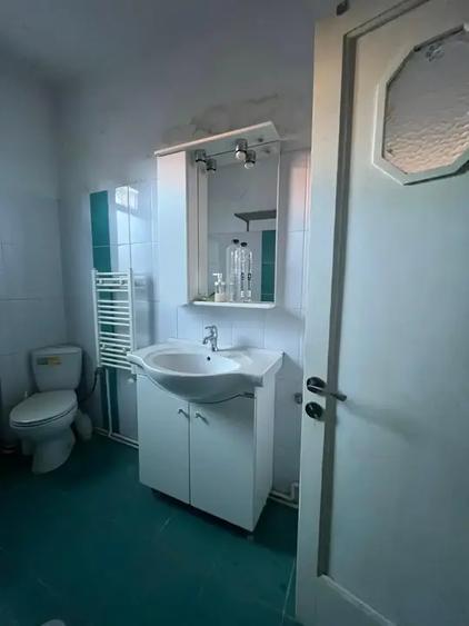 Apartament cu 2 camere semidecomandat în Romană
