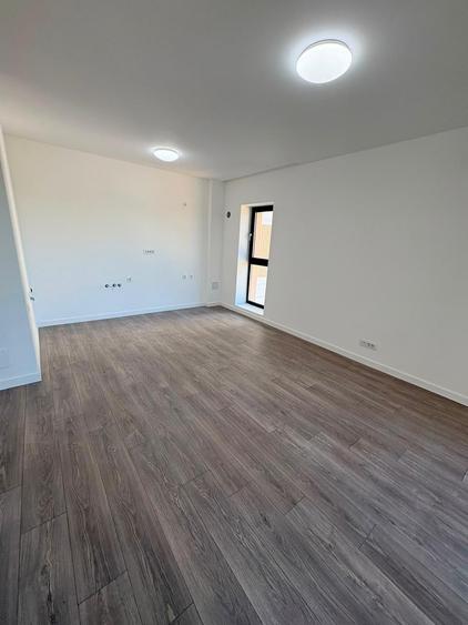 Apartament cu 2 camere semidecomandat în Gara de Est