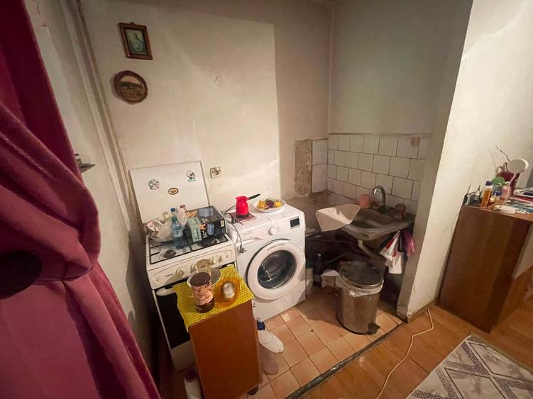 Garsonieră decomandată în Podul de Piatră