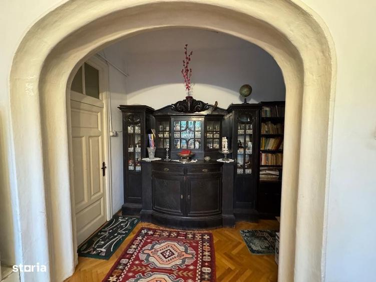 Apartament cu 3 camere în Cotroceni