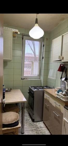 Apartament cu 4 camere decomandat în Exterior Vest