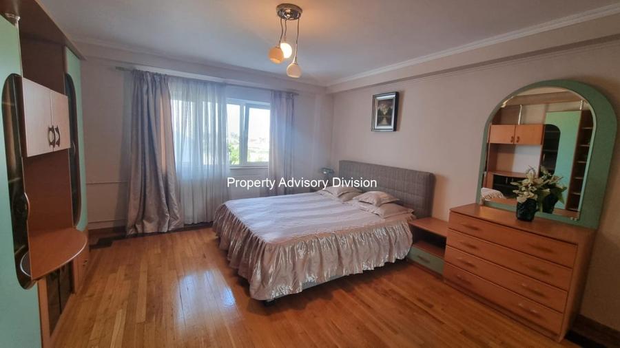 Apartament cu 4 camere în 13 Septembrie