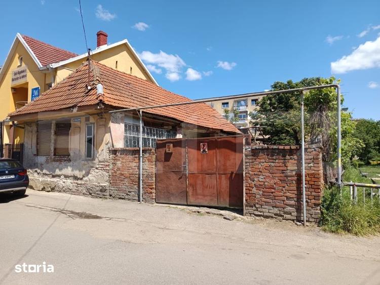 Casă cu 3 camere cu Teren 428 Mp în Central