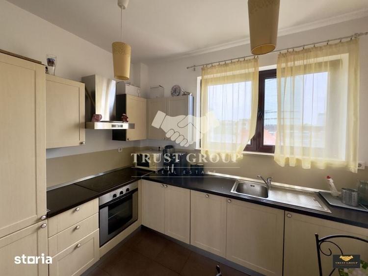 Apartament cu 3 camere semidecomandat în Aviatorilor