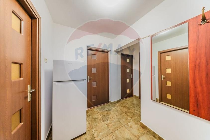 Apartament cu 2 camere decomandat, mobilat în Podgoria
