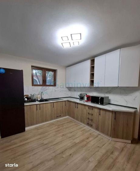 Casă cu 4 camere în Central
