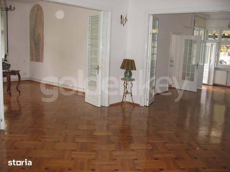 Apartament cu 5 camere in vila, vedere frumoasa - 1