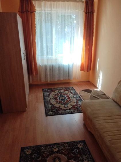 Inchiriez o camera dintr-un apartament cu 3 camere loc. Cluj Napoca, cart. Gheorgheni - 1
