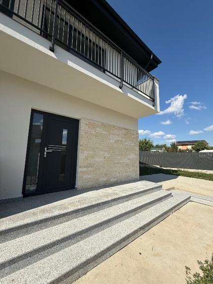 Casă individuală cu 4 camere cu Teren 420 Mp în Miroslava