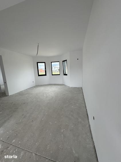 Casă cu 3 camere cu Teren 650 Mp în Odoreu