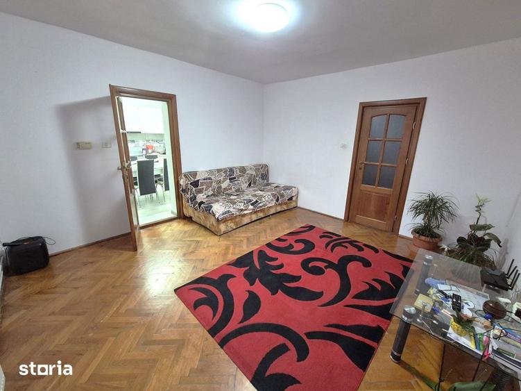 Casă cu 3 camere cu Canalizare în Micălaca