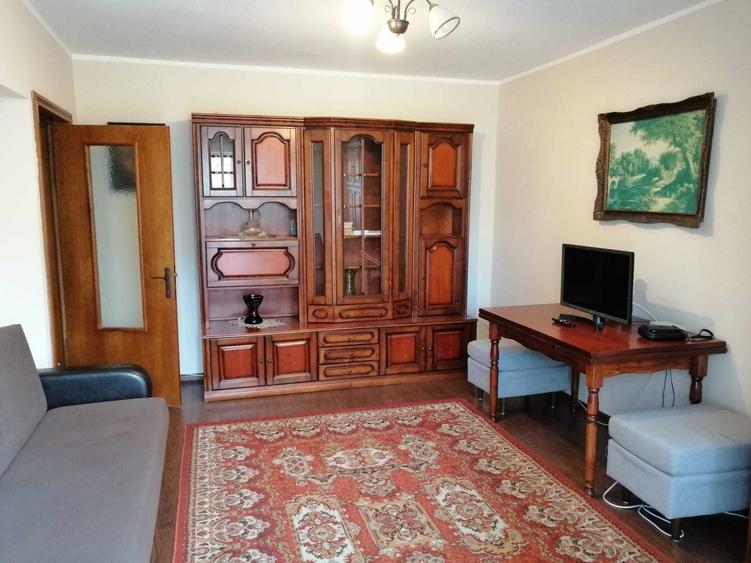 Apartament cu 2 camere decomandat în 9 Mai