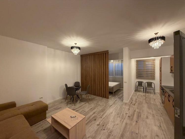 Apartament cu 2 camere decomandat, mobilat în Calea Severinului