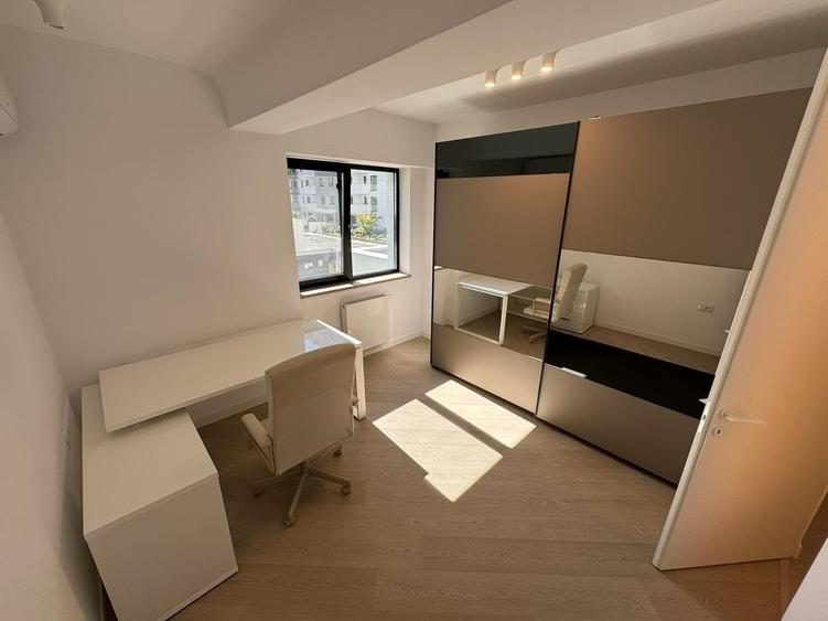 Apartament cu 3 camere decomandat, mobilat în Pipera