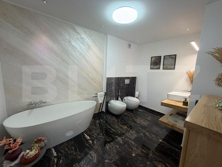 Duplex cu 3 camere cu Canalizare în Central