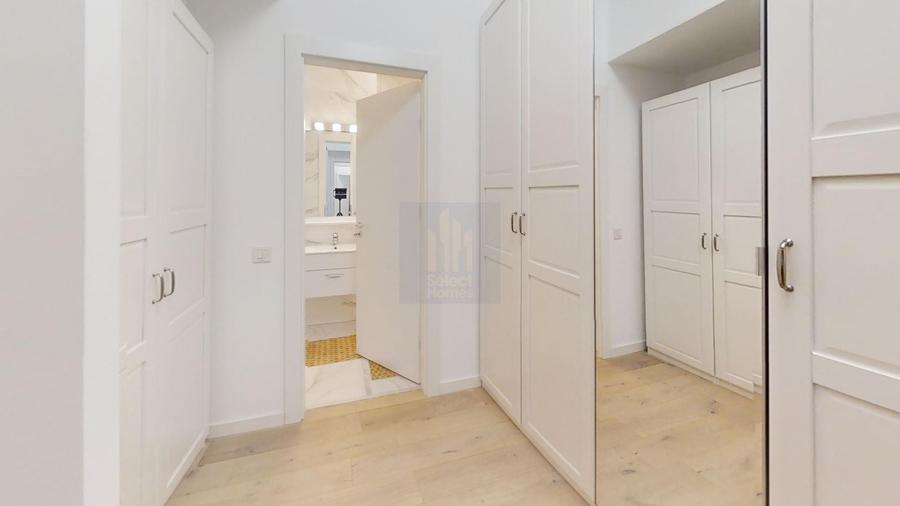 Apartament cu 4 camere decomandat, mobilat în Pipera