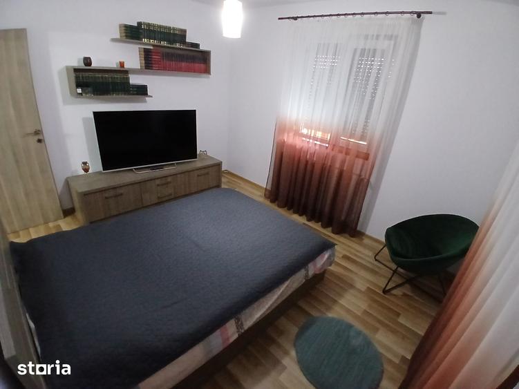 Casă cu 4 camere cu Teren 703 Mp în Central