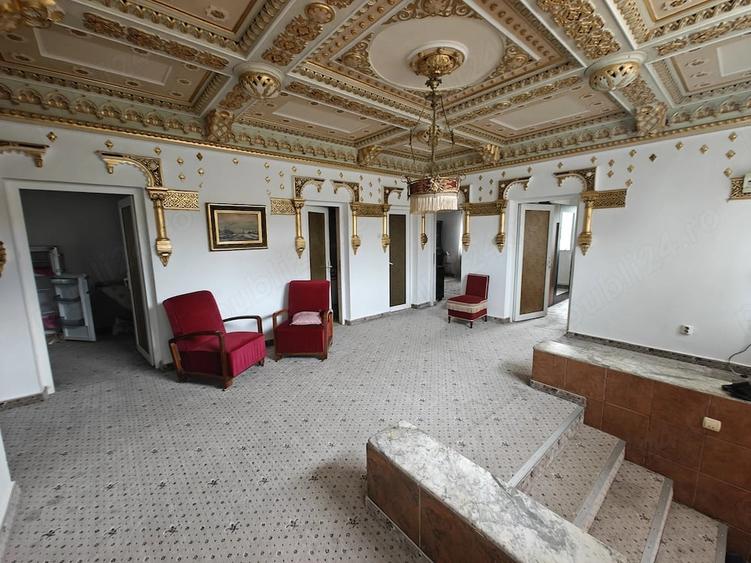 Casă cu 5 camere cu Teren 1000 Mp în Bariera Vâlcii